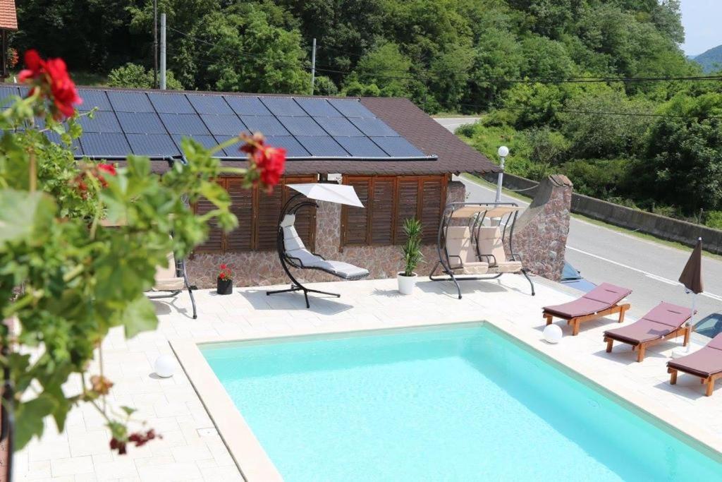Pensiunea Deian-Clisura Dunarii Moldova Noua Bagian luar foto