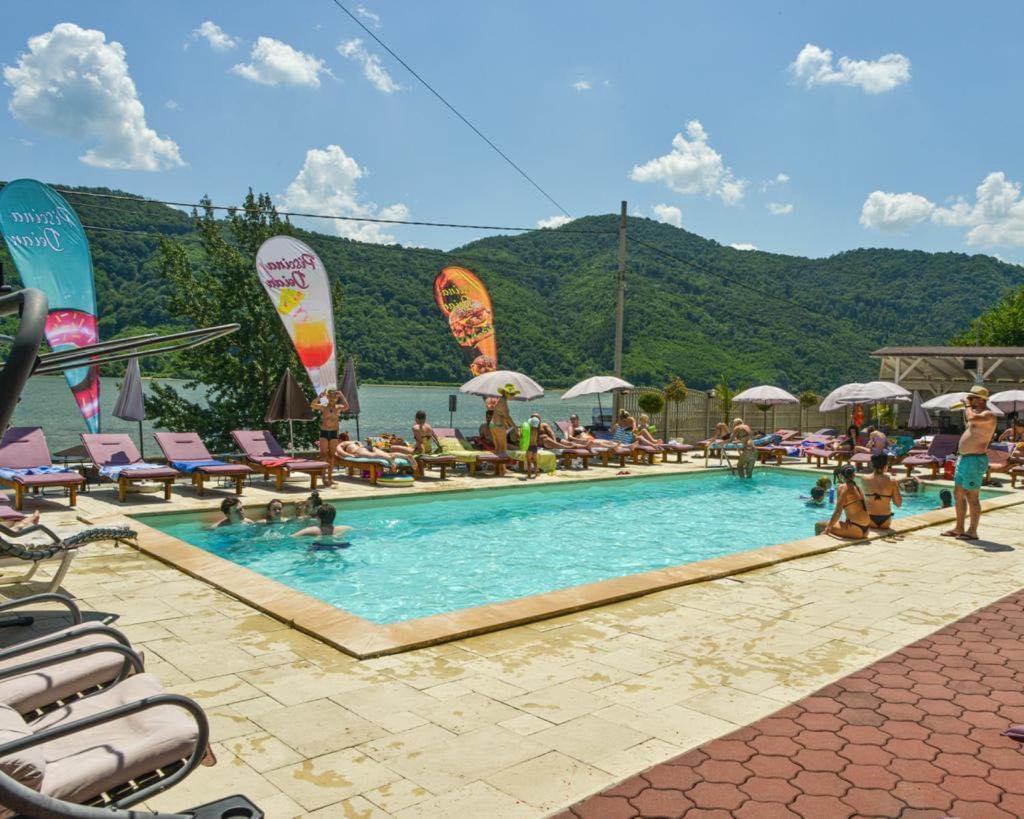 Pensiunea Deian-Clisura Dunarii Moldova Noua Bagian luar foto